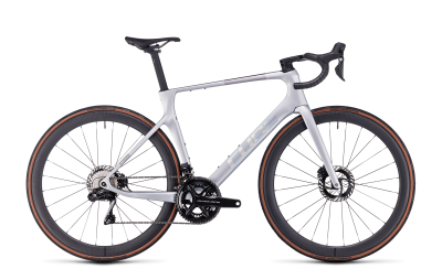 Cube Agree C:62 SLT silver'n'black