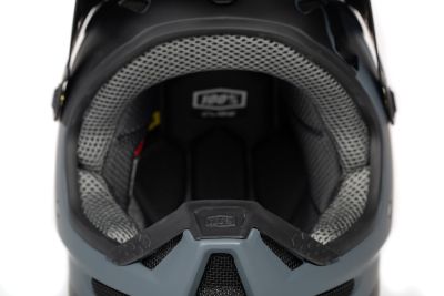 Cube Status X 100% - casco downhill